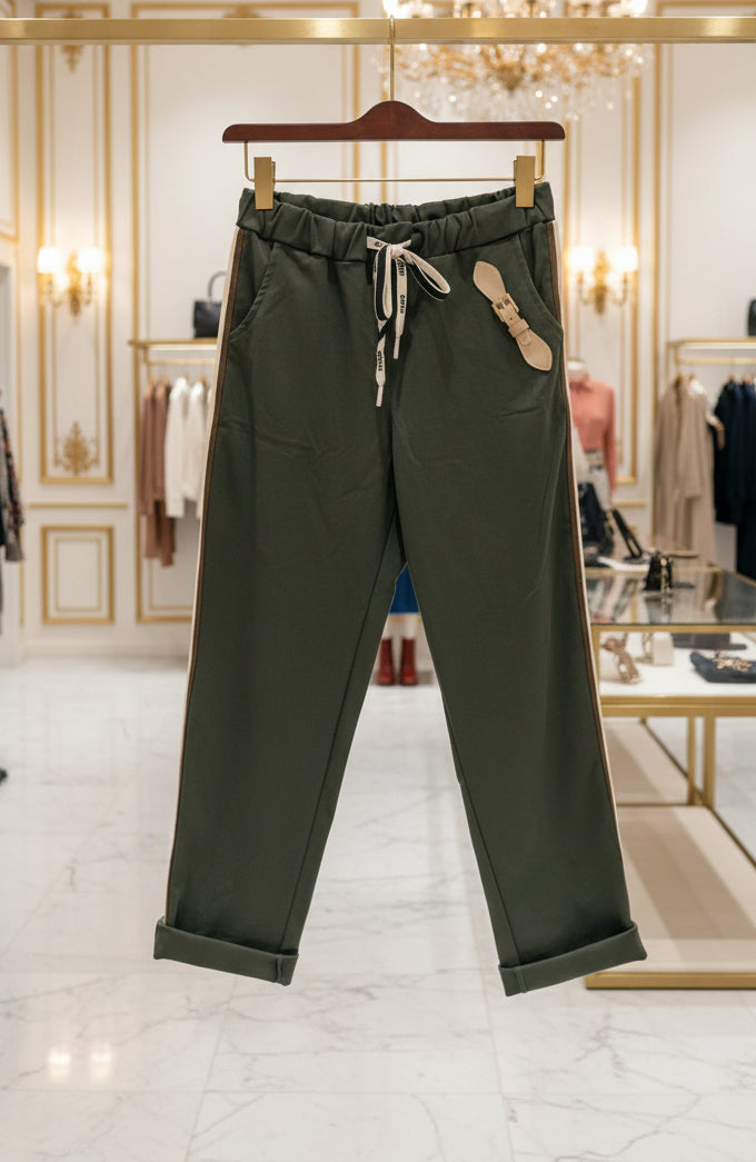 Pantalon LAURIE – Kaki Bandes Crème & Chocolat | Style Jogg Chic