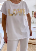 Load image into Gallery viewer, Tee-shirt blanc col rond LOVE
