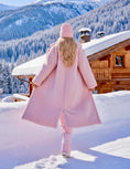 Load image into Gallery viewer, Manteau long rose 100% laine KATY — Oversize & Luxueux
