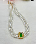 Cargar la imagen en la vista de la galería, Collier ras de cou perles et émeraude ROCK💚
