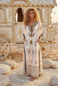 Load image into Gallery viewer, Caftan Maxi Brodé Princesse ✨ | Robe Longue Bohème Pompons
