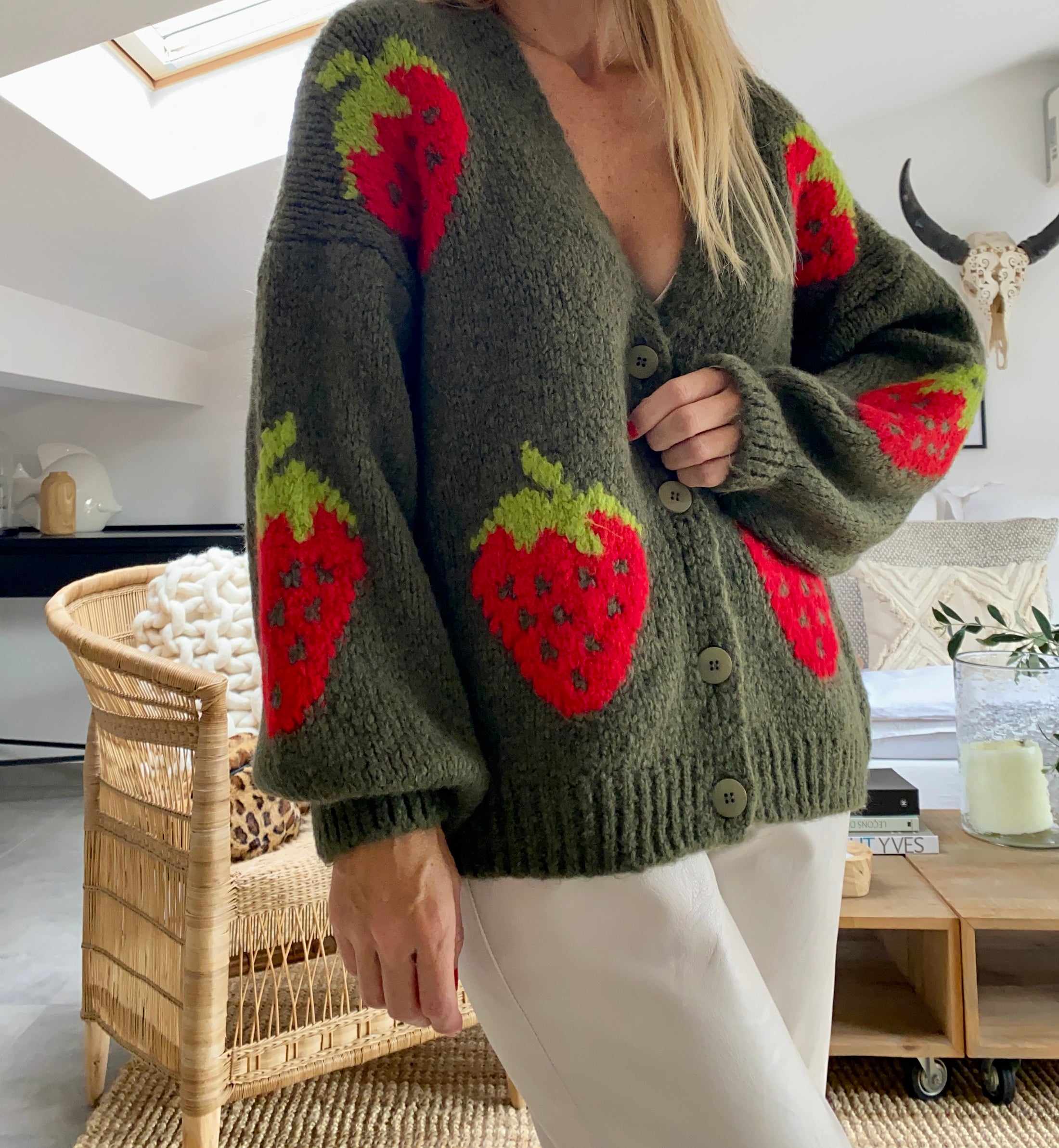 STRAWBERRY knit vest