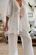 Load image into Gallery viewer, Pantalon broderie anglaise blanc  LOLY
