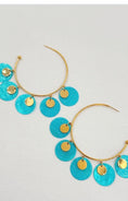Charger l'image dans la visionneuse de la galerie, Boucles d'oreilles Créoles BEACHY – Dorées & Turquoise Bohème Plage🐚🌴
