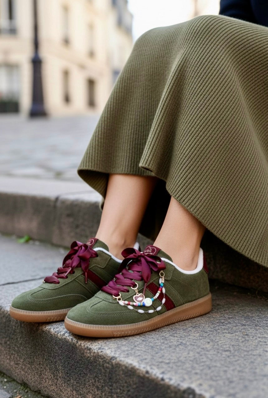 Baskets CARLA Effet Daim Kaki & Perles — Sneakers Femme Tendance