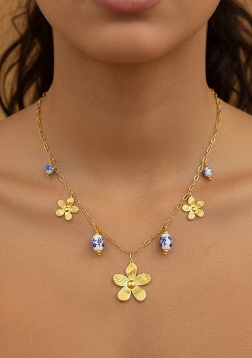Collier breloques fleurs JEANNE