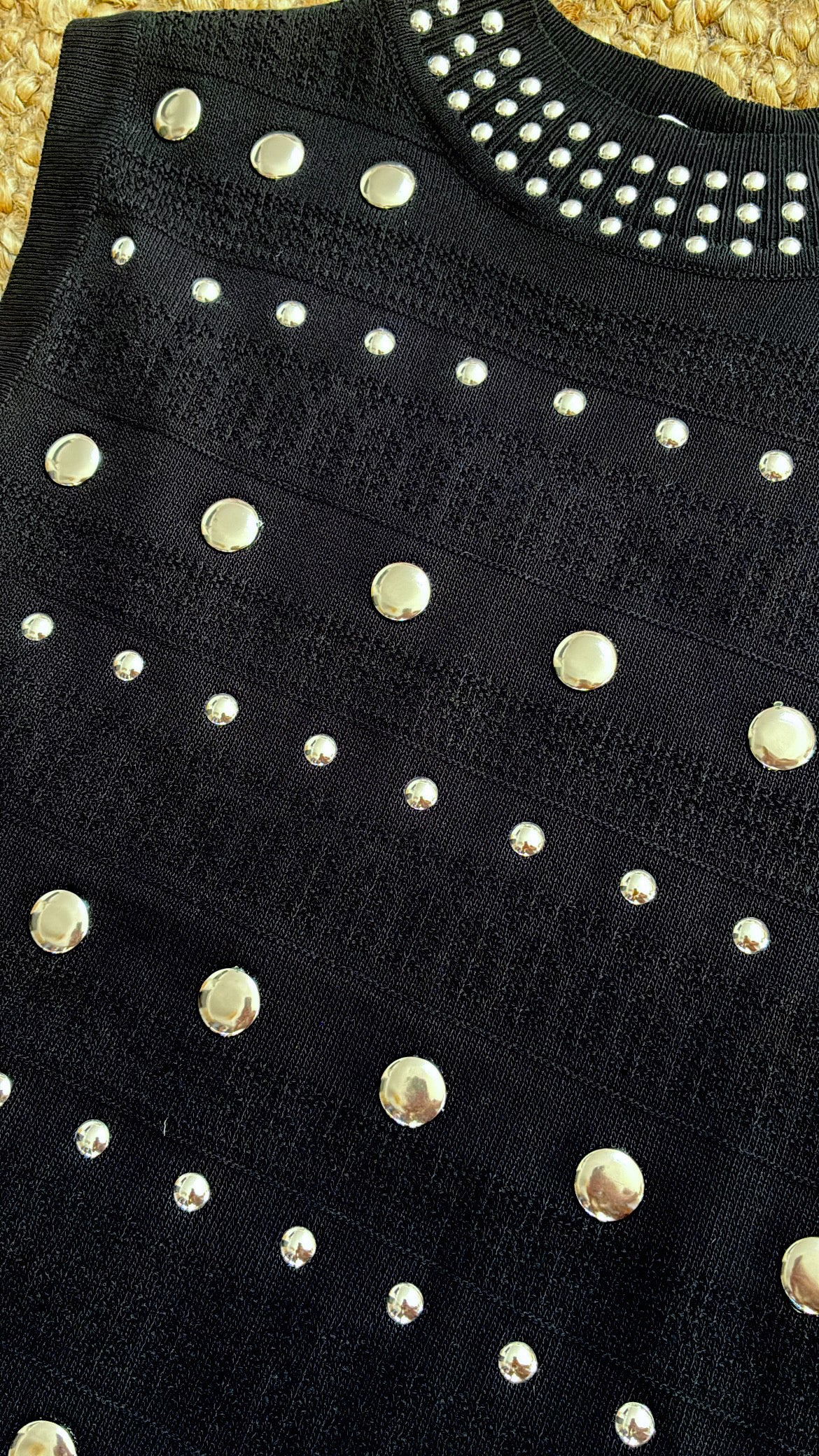 Robe Longue Noire Cloutée SANDRA Clous argents