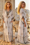 Load image into Gallery viewer, Caftan Maxi Brodé Princesse ✨ | Robe Longue Bohème Pompons
