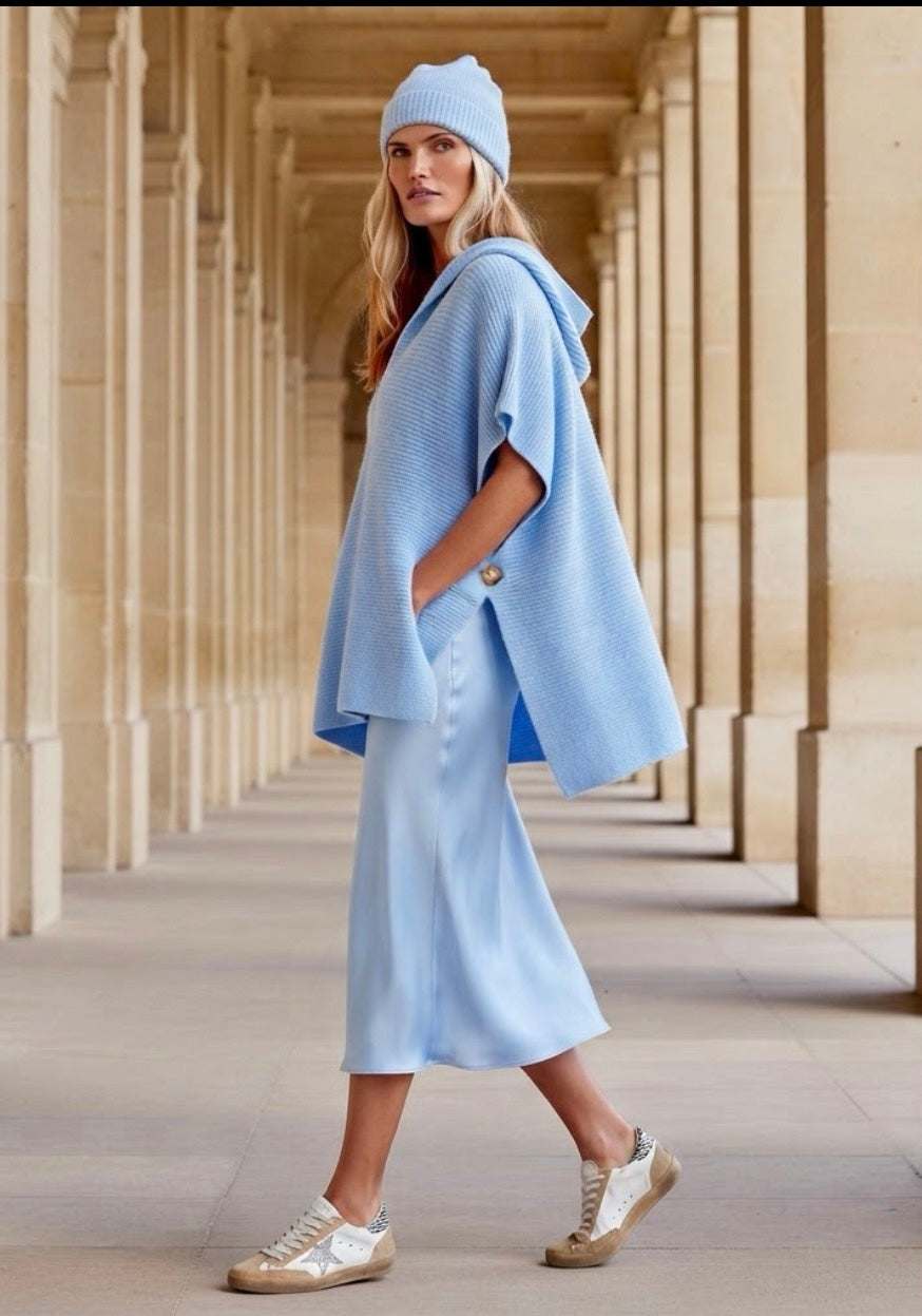 Pull poncho CLARISSE Oversize Côtelé Bleu à Capuche