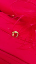 Load and play video in Gallery viewer, Bague Rubis & Diamants QUEEN – Vintage Chic
