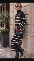Load and play video in Gallery viewer, Robe pull marinière en maille noire & col roulé CELINE
