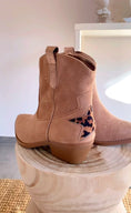 Reproducir el video en la vista de la galería, Boots Tiags camel MORGANE
